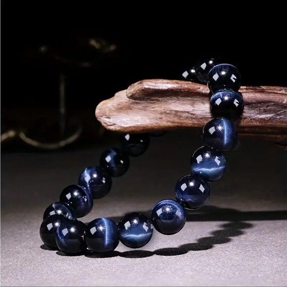 Gorgeous high-quality Blue Tigers Eye bracelets - Picture 5 of 9